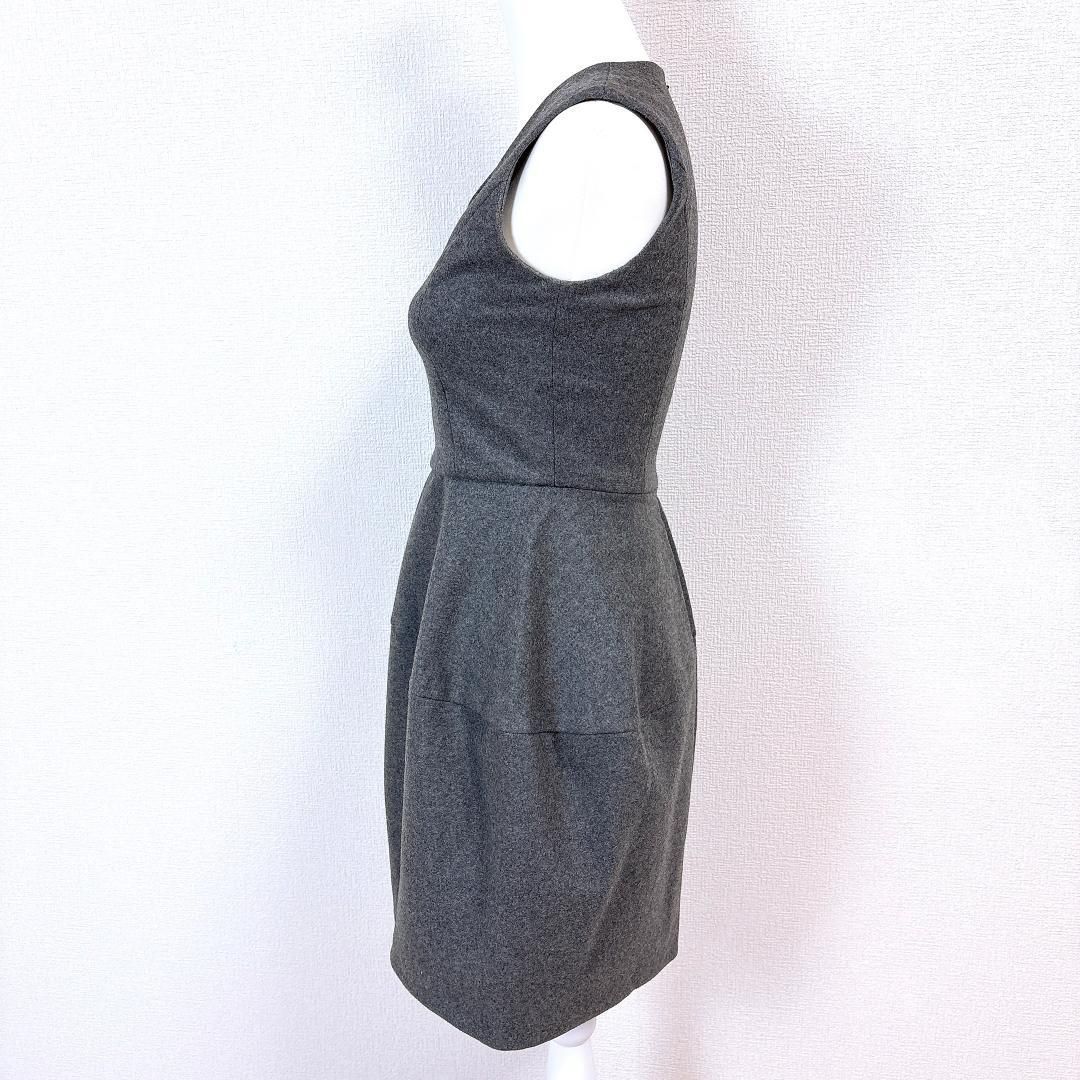 YOKOCHAN ウールノースリーブワンピース Vネック 36 濃グレー 無地