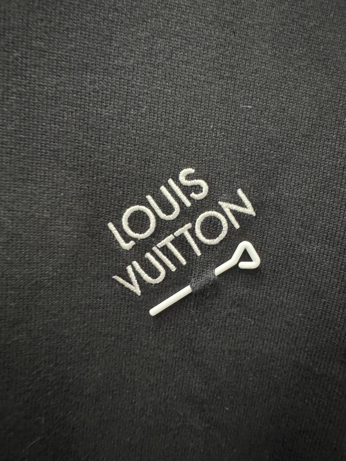 VUITTON シグネチャー