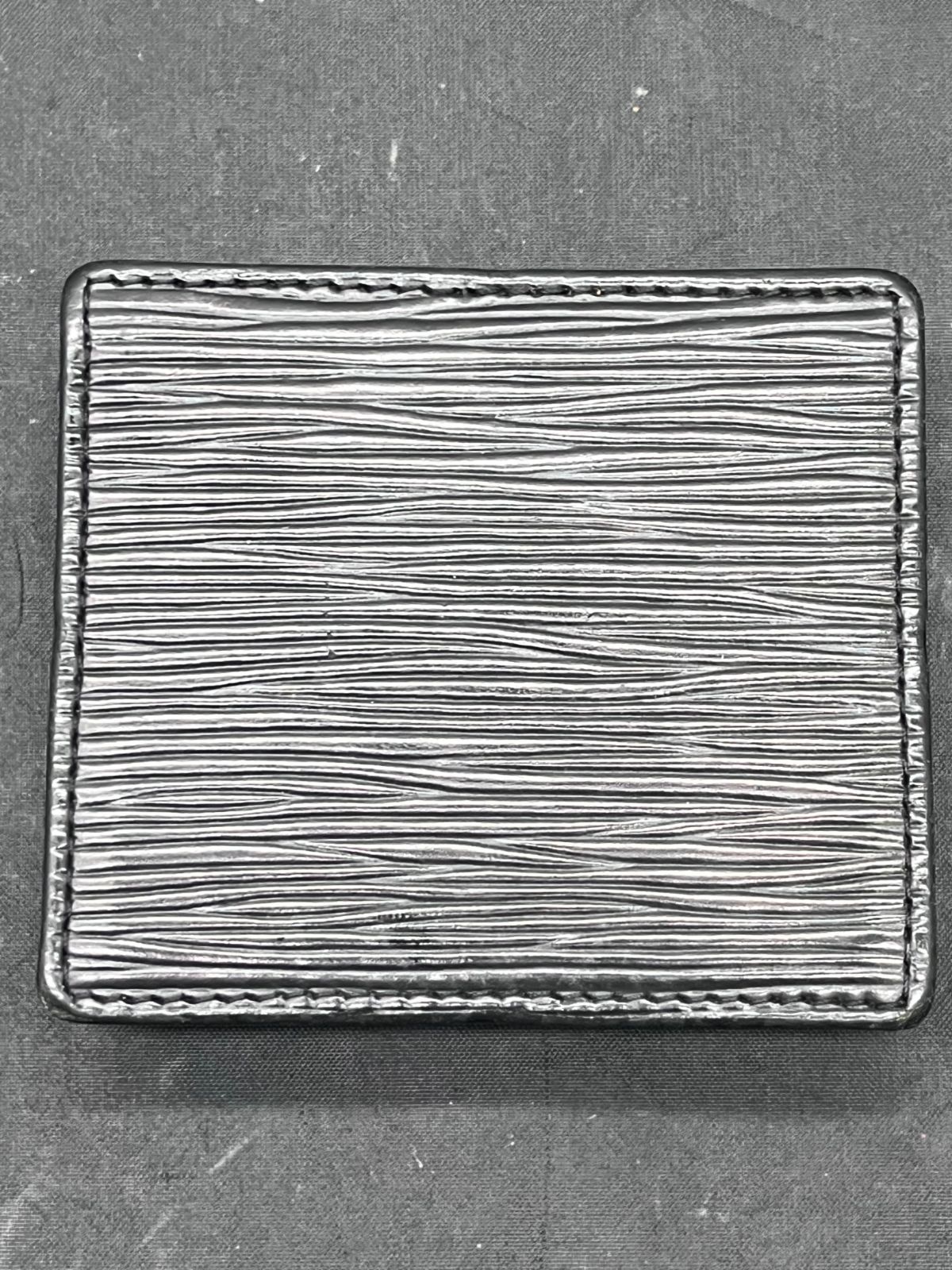 ルイヴィトン コインケース 小銭入れ エピ B25093234