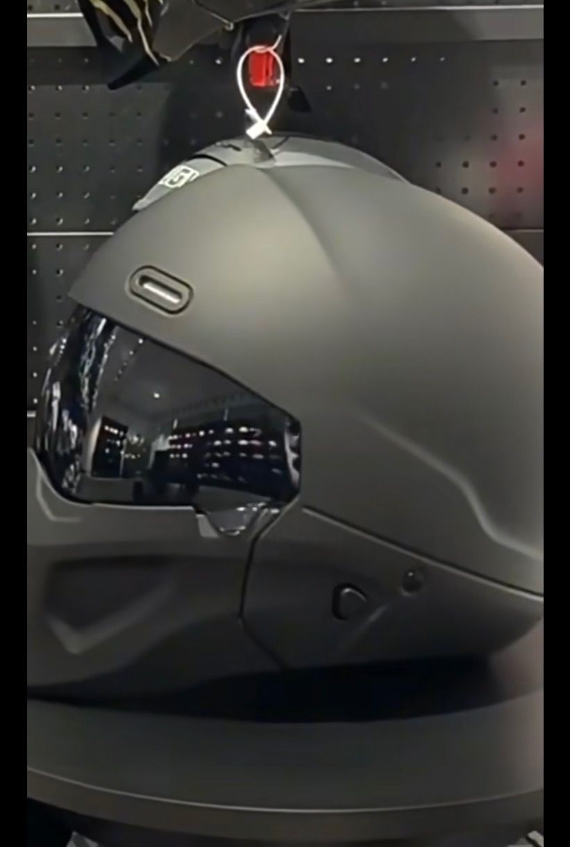 VGVフルフェイスヘルメット