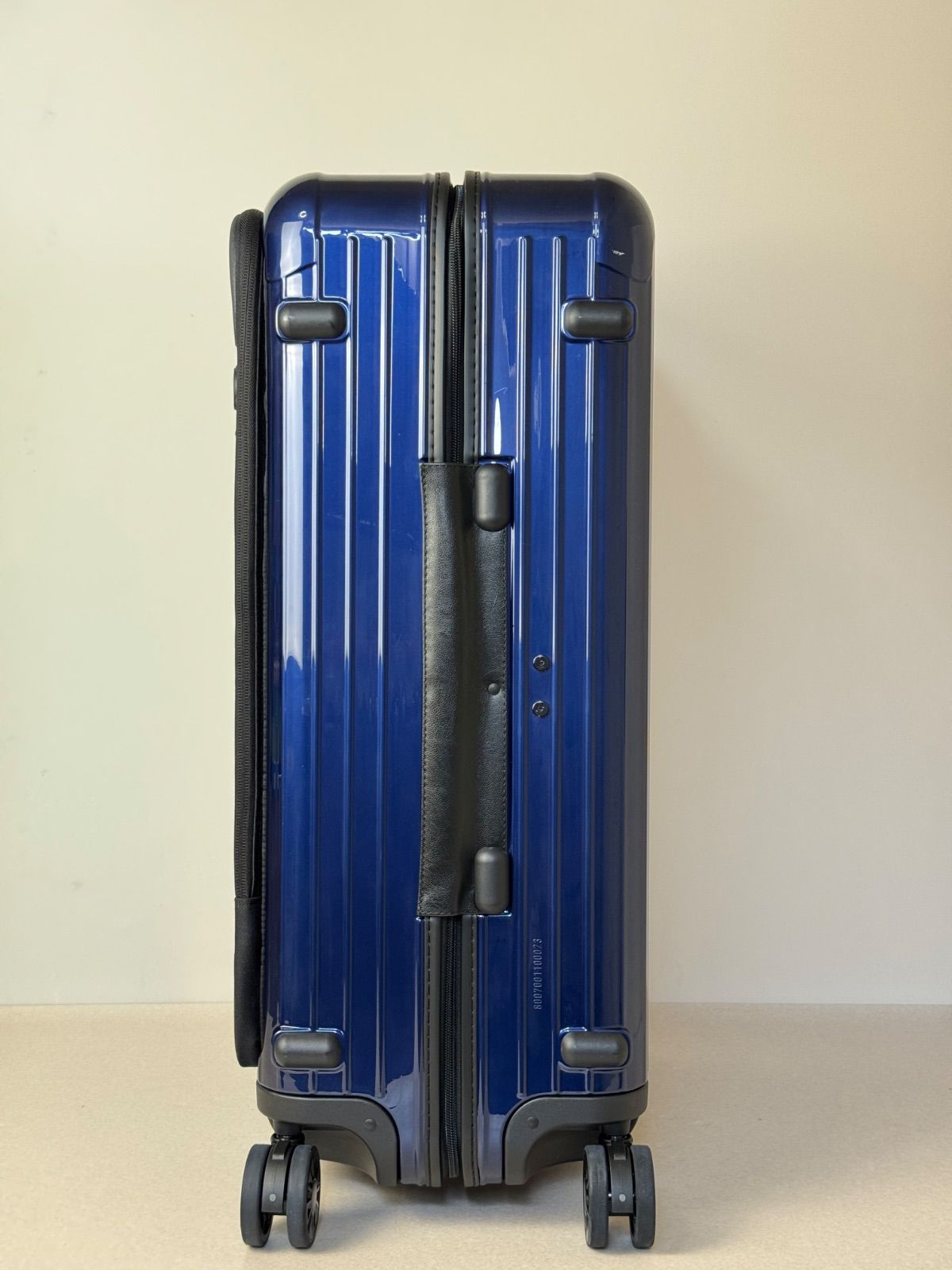 RIMOWA✖️ルフトハンザ ボレロコレクション Multiwheel 85L 4輪