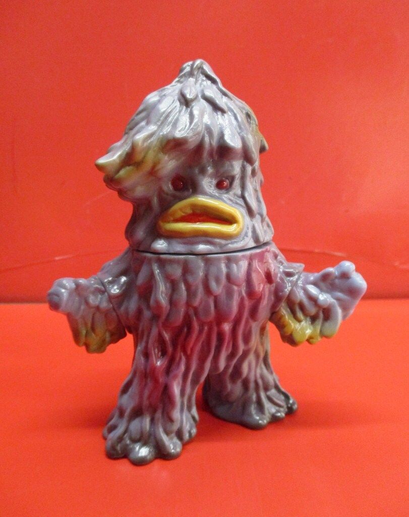 ザザーン ミニソフビ怪獣倉庫シリーズ MAXTOY ミニソフビ怪獣倉庫シリーズ ザザーン 灰色成型 赤黄黒