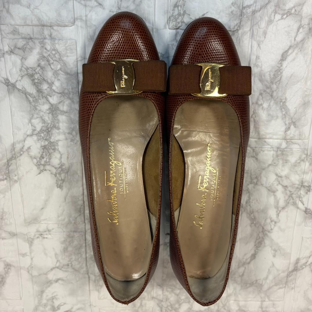 定番のお歳暮 Ferragamo Salvatore フェラガモ メルカリ - リボン23.5cm VARA 靴