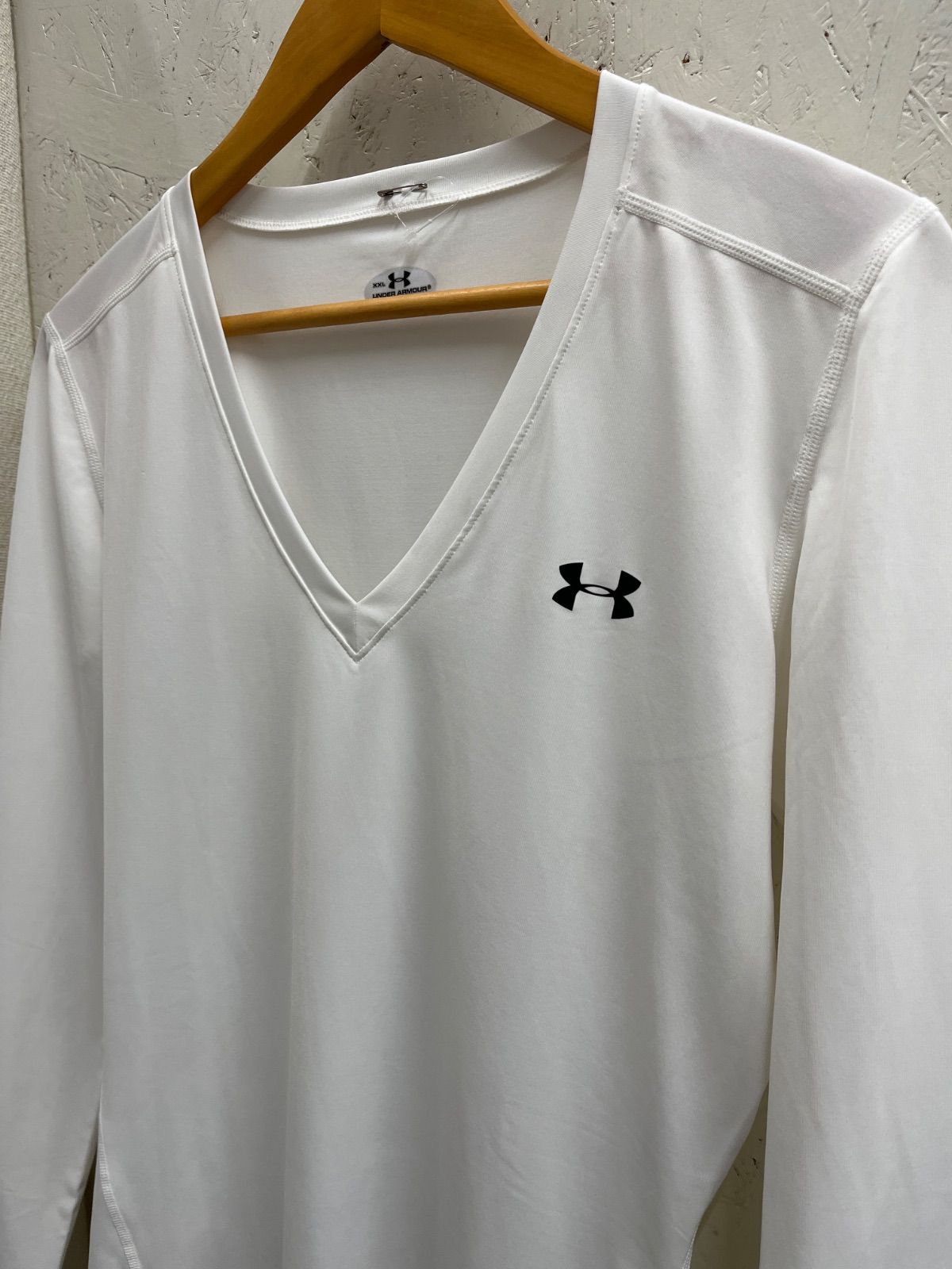 美品】 く29 UNDER ARMOUR/アンダーアーマー 長袖カットソー