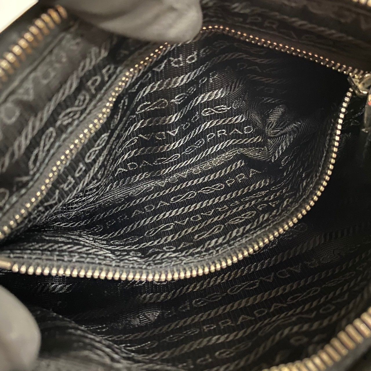 極 美品 PRADA プラダ 三角ロゴ 金具 パッチワーク ナイロン レザー 