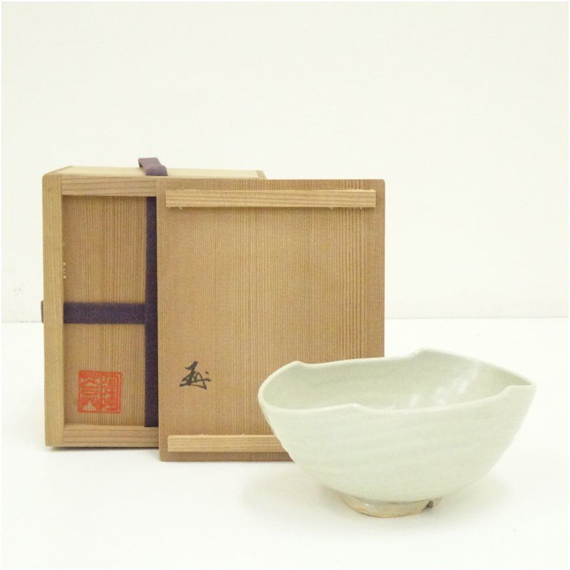 京焼 陶あん窯 土渕善丕氏造 花橘茶碗 花押有 共箱 茶道 抹茶 おしゃれ 抹茶茶碗 抹茶碗 和食器 レトロ 茶器 骨董 茶わん 茶会 茶の湯 5月 春