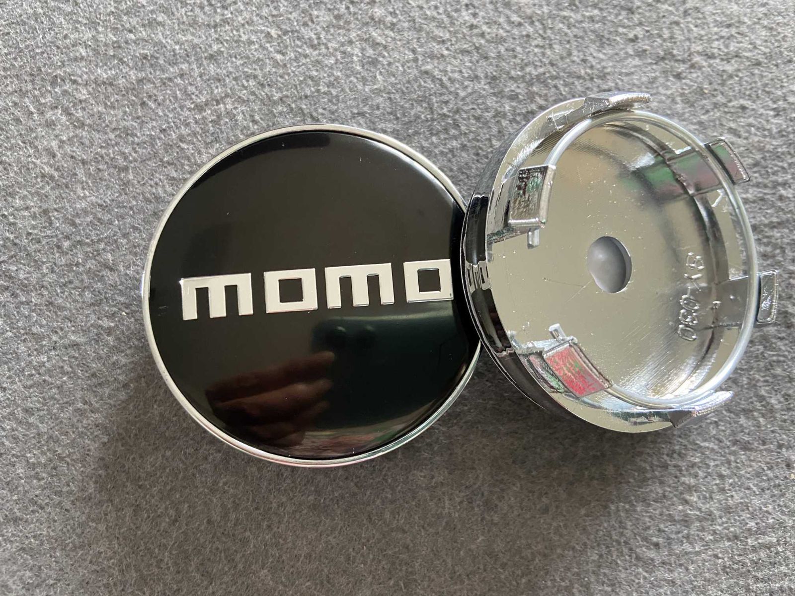 momo キャップシール 60mm ホイールセンター 4枚入☆T357 - メルカリ