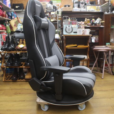 中古美品 AKRacing ゲーミングチェア 極坐V2 グレー AKレーシング 座椅 