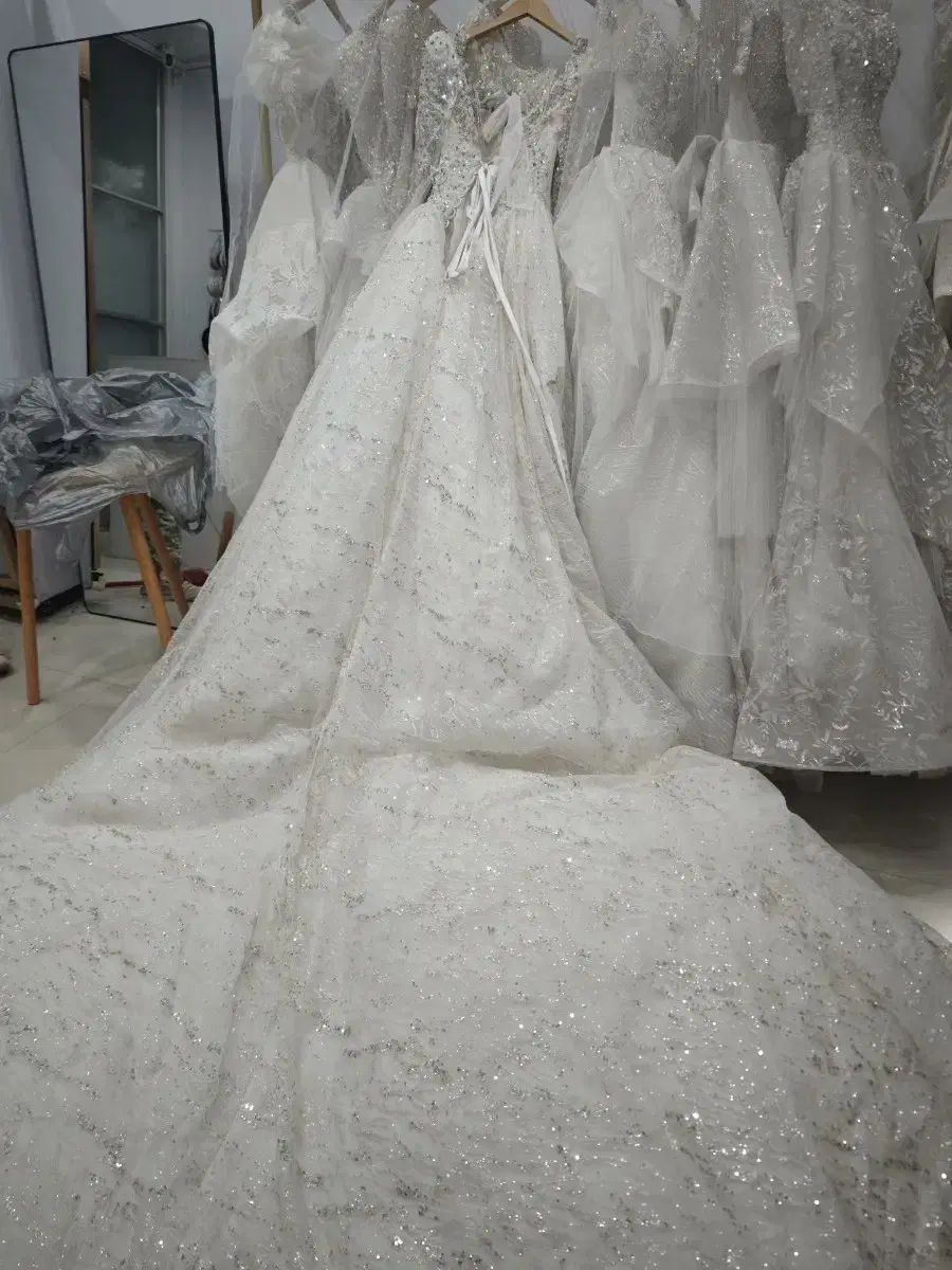 高品質のウェディングドレス ビデオ視聴