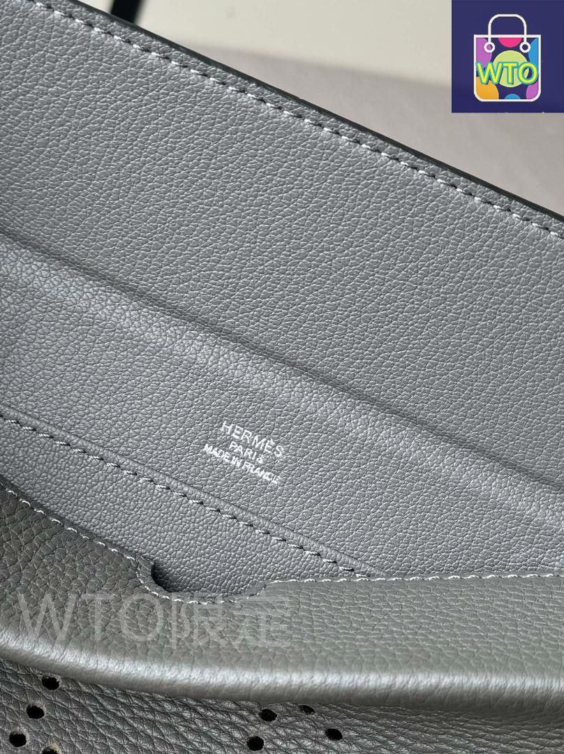 【このサイズがほしかった♡】HERMES ショルダーバッグ エルメス(HERMES)エルメス コンスタンスミニ ブラック