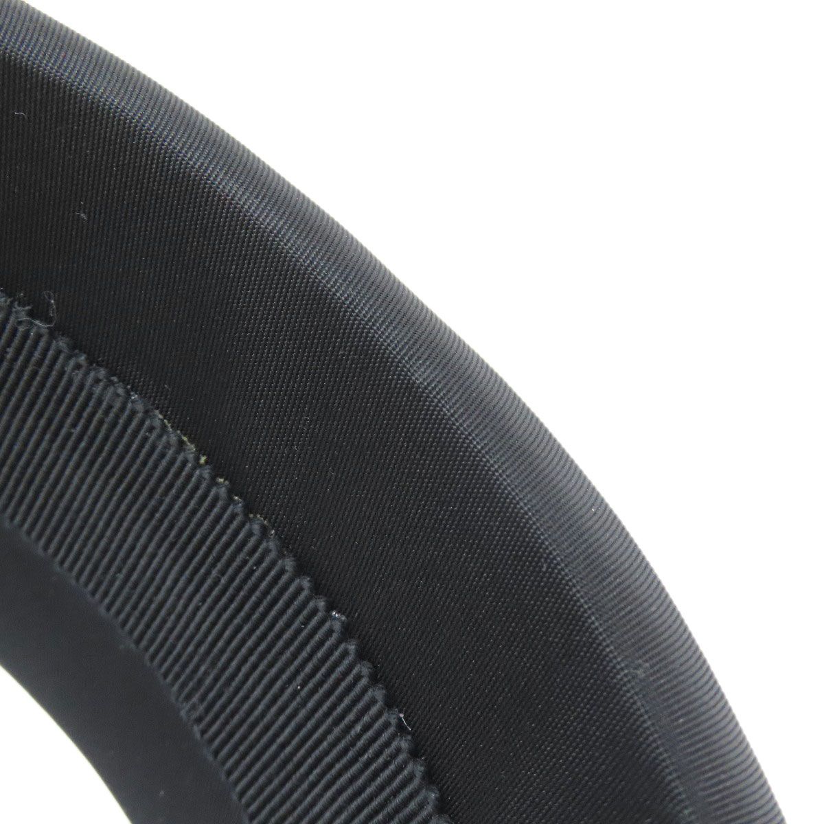 プラダ カチューシャ