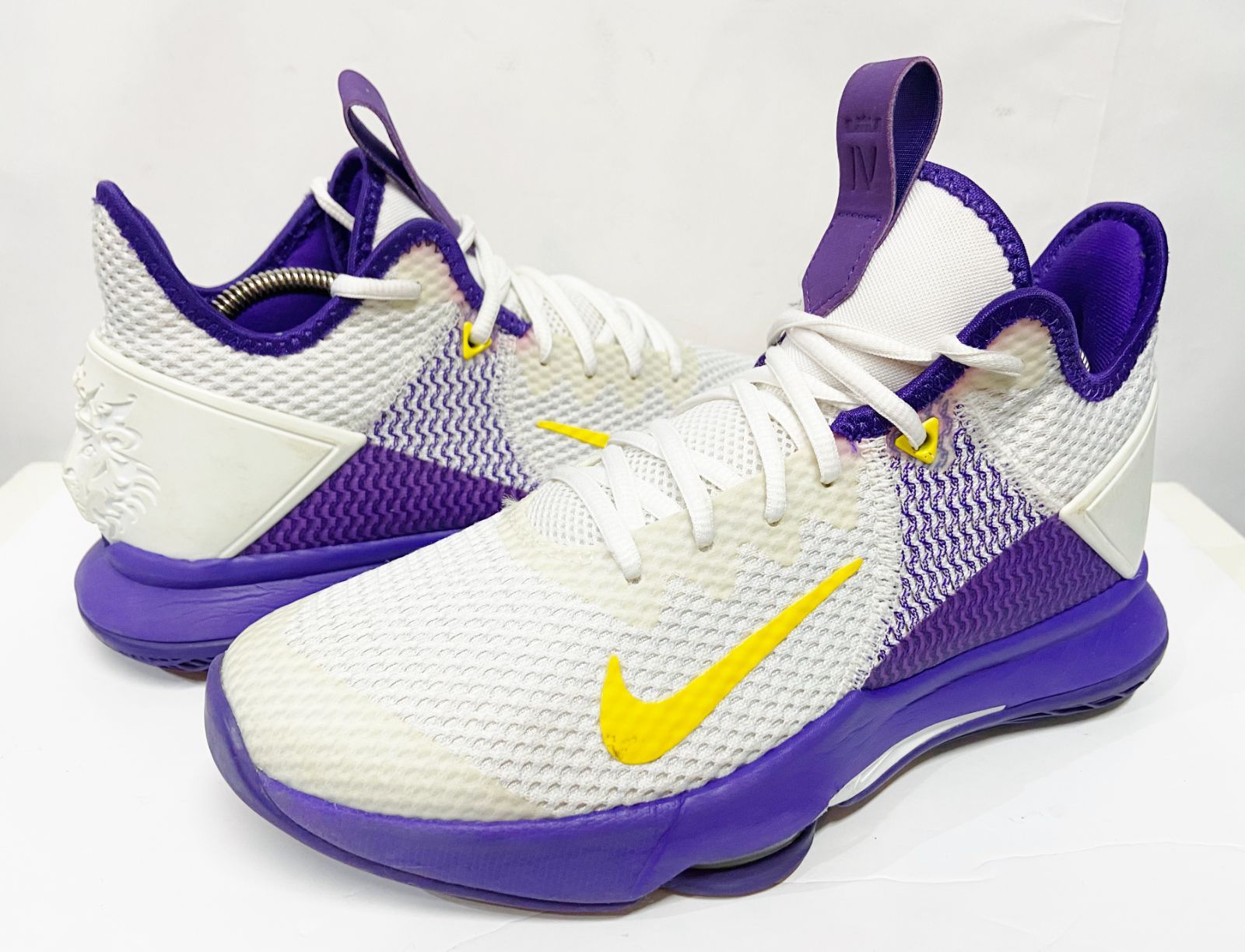[未使用品] NIKE LEBRON WITNESS 4 ナイキレブロン26cm Nike LeBron Witness 4 ナイキ レブロン ウィットネス 4