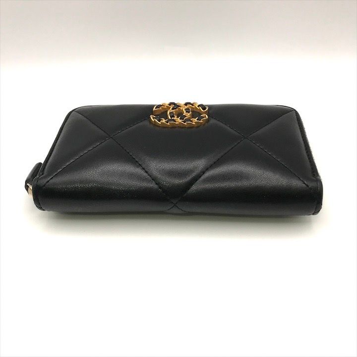 シャネル コインケース ミニウォレット 黒 　ラムスキン マトラッセ 超美品 CHANEL シャネル ココマーク ラウンドファスナー 財布