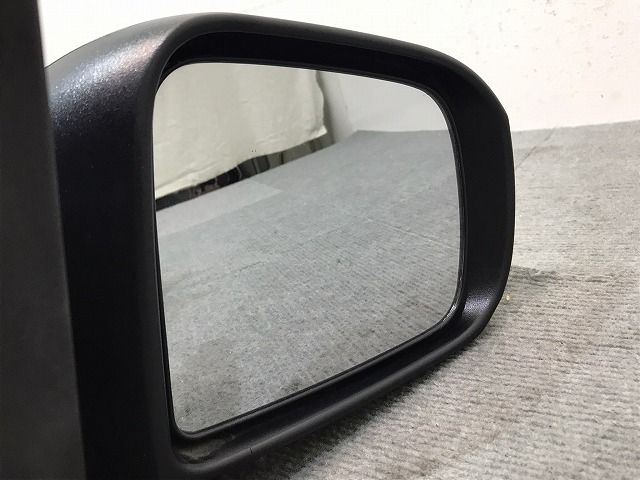 ムーヴキャンバス LA800S LA810S 純正 右 ヘッドライト ランプ LED (M025227) ムーヴキャンバス LA800S⁄LA810S メイクアップ 純正 右テールライト⁄右