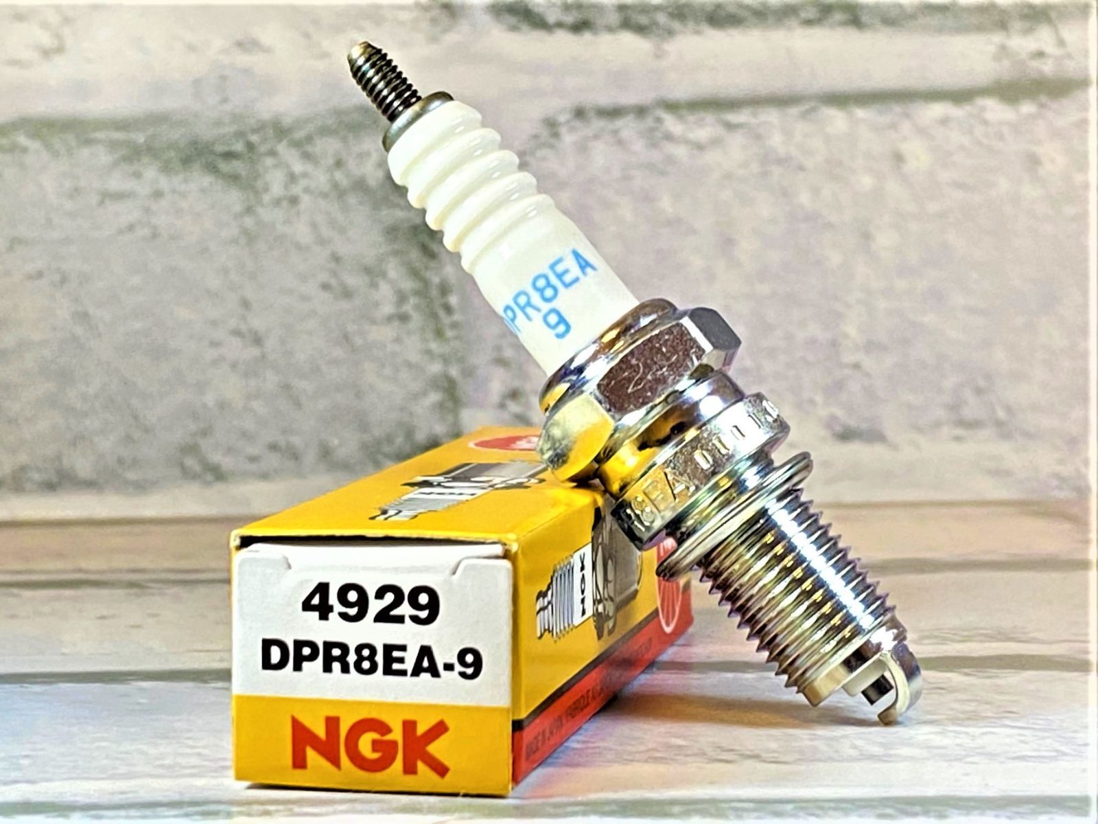 一部予約販売】 NGK プラグ DPR8EA-9 4本 XJR1300 XJR1200 他 新品 aob