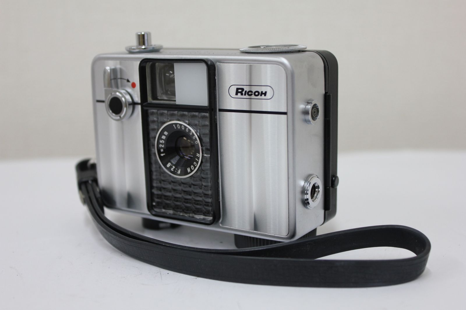 リコー Ricoh AUTO HALF SE 25 mm F 2 8 コンパクトカメラ e 3085