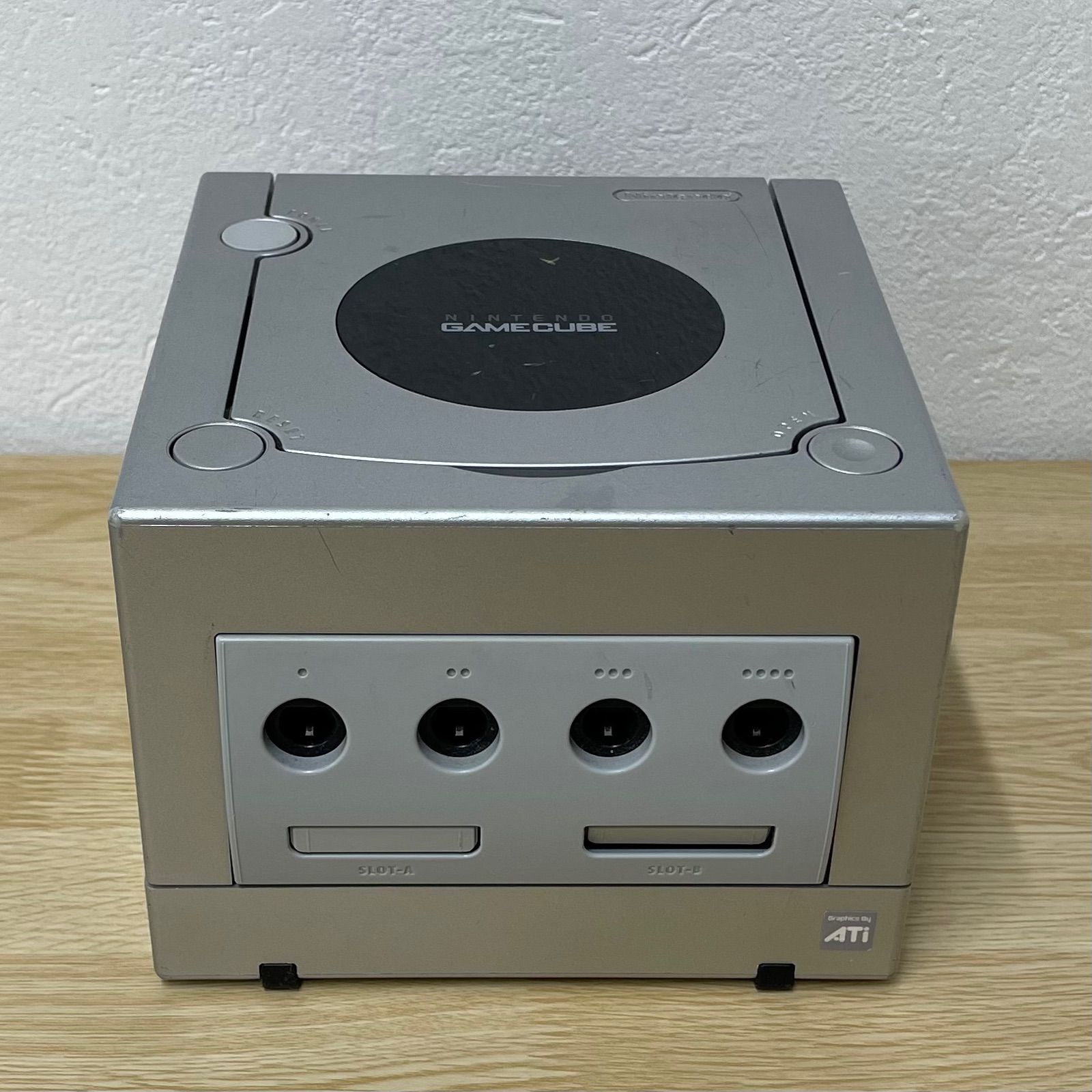 【即購入可】GAMECUBE 本体＋ソフト2本 Platinum Gamecube System (Gamecube) – J2Games