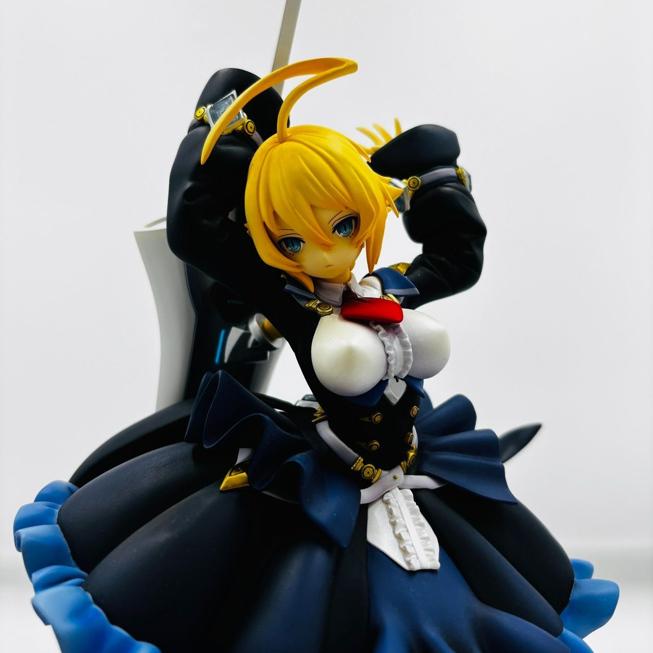 ベルファイン BLAZBLUE ES 1/7 フィギュア エス ブレイズブルー