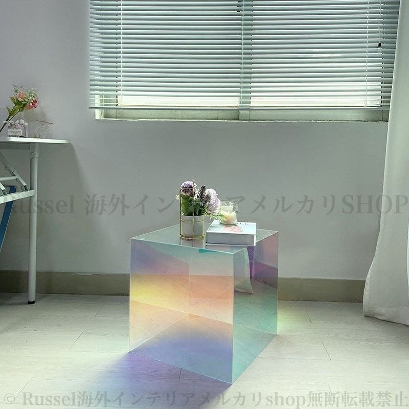 レインボープリズム調 サイドテーブル おしゃれ かわいい インテリア 家具 コーヒーテーブル エンドテーブル アクリル製 透明 虹色 スケルトン センターテーブル