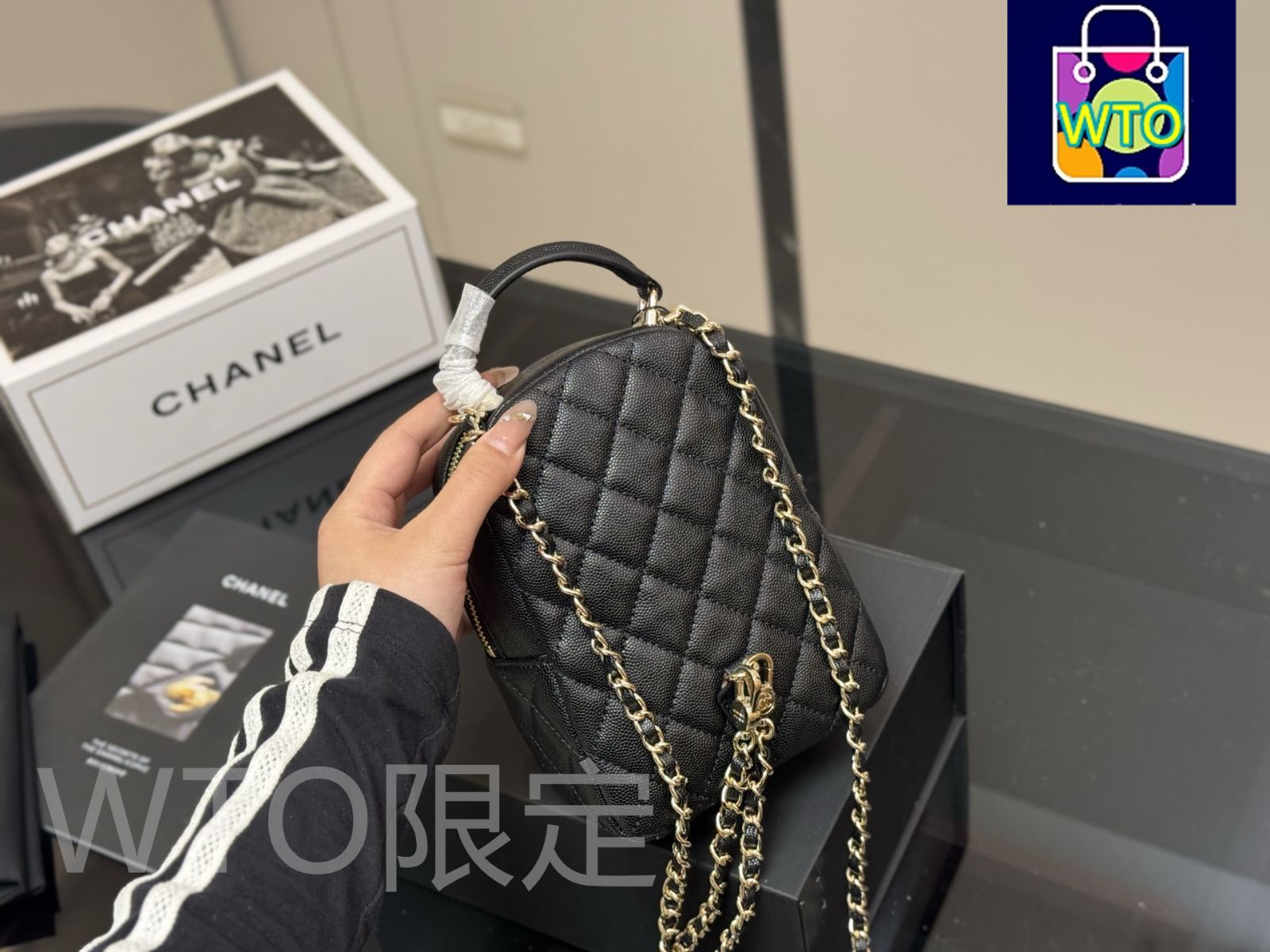 今日特価】Chanel 24c ミニバックパック ブラック レザー サイズ