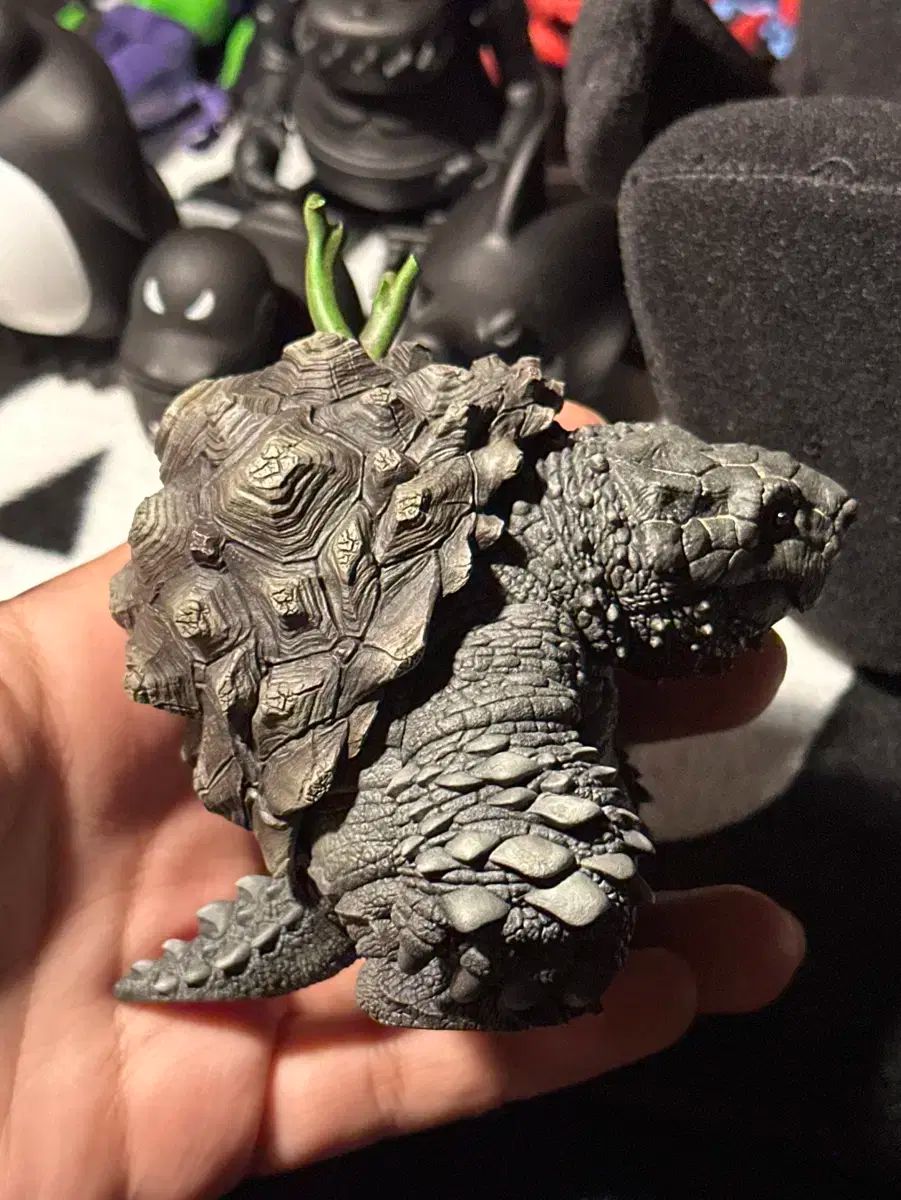 Gray turtle アートトイ フィギュア