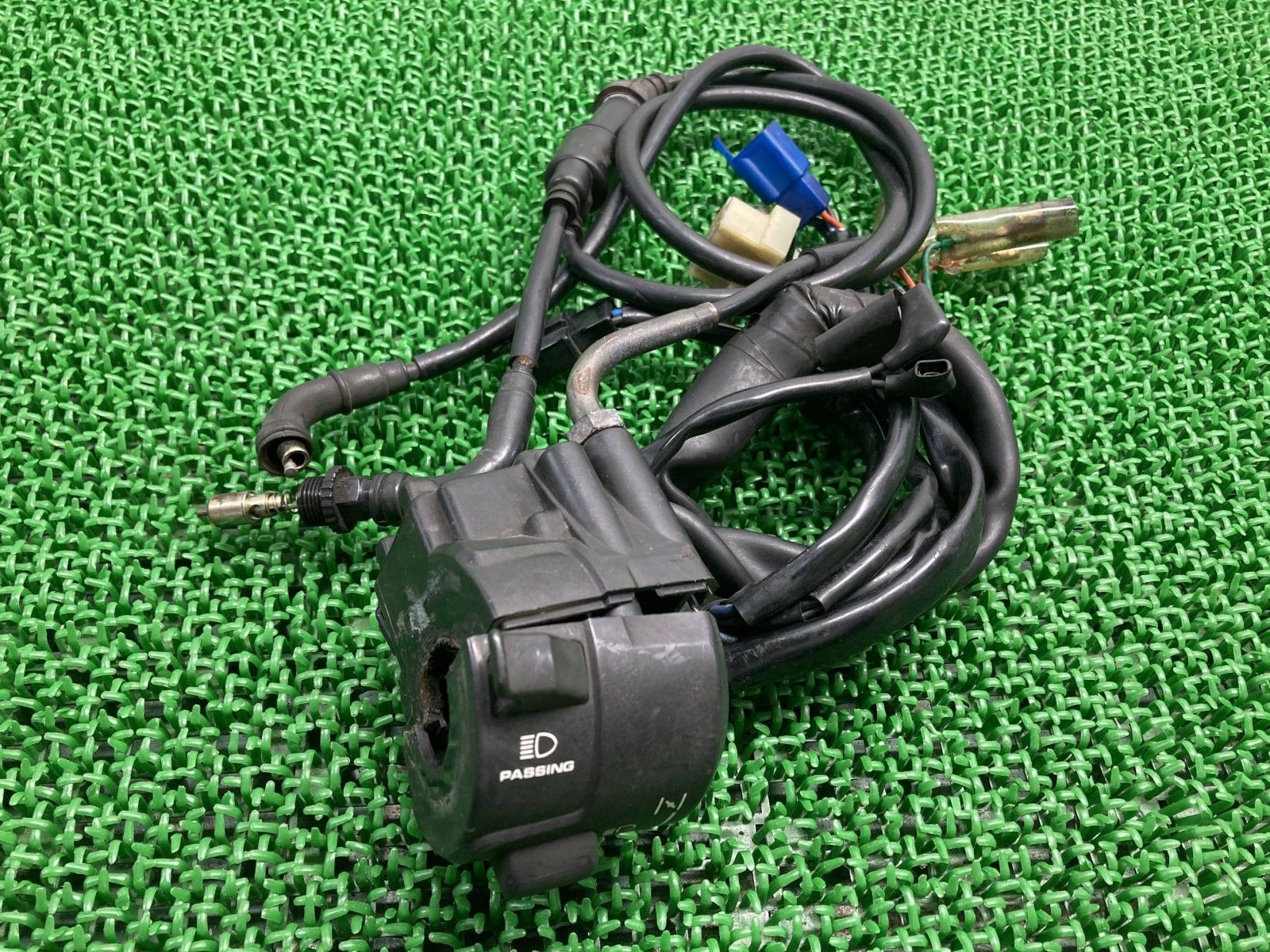 VT250スパーダ ハンドルスイッチ 左 HM-32QB-T ホンダ 純正 MC20 SPADA スイッチボックス チョークワイヤー 割れ欠け無し Vj