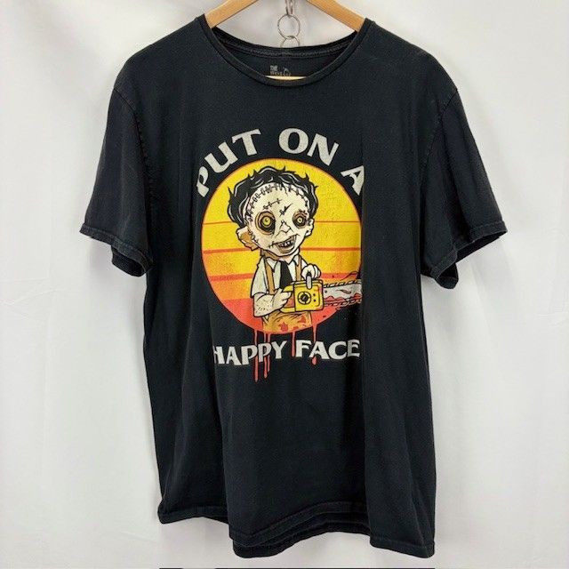 THE TEXAS CHAINSAW MASSACRE イラスト プリントTシャツ サイズ