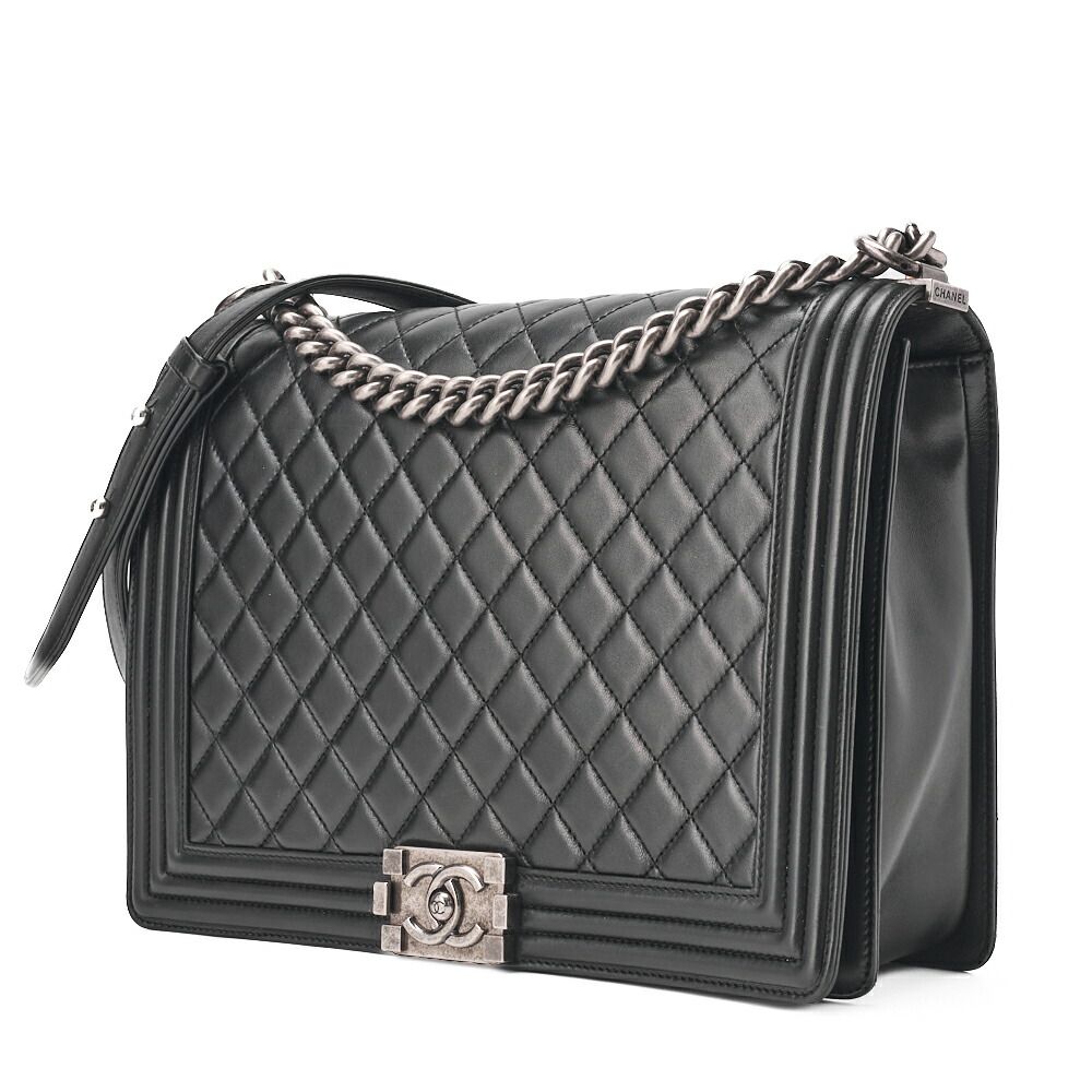 思慮深い CHANEL シャネル ボーイシャネル マトラッセ チェーンショルダー ラムスキン ラージサイズ シルバー金具 レディースバッグ ハイブランド 送料無料