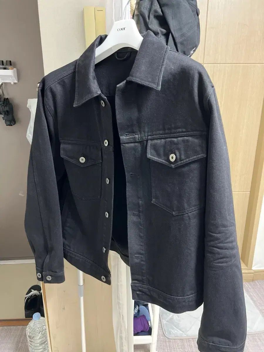 coor クアー エンボス ウォッシュド デニム トラッカー ジャケット