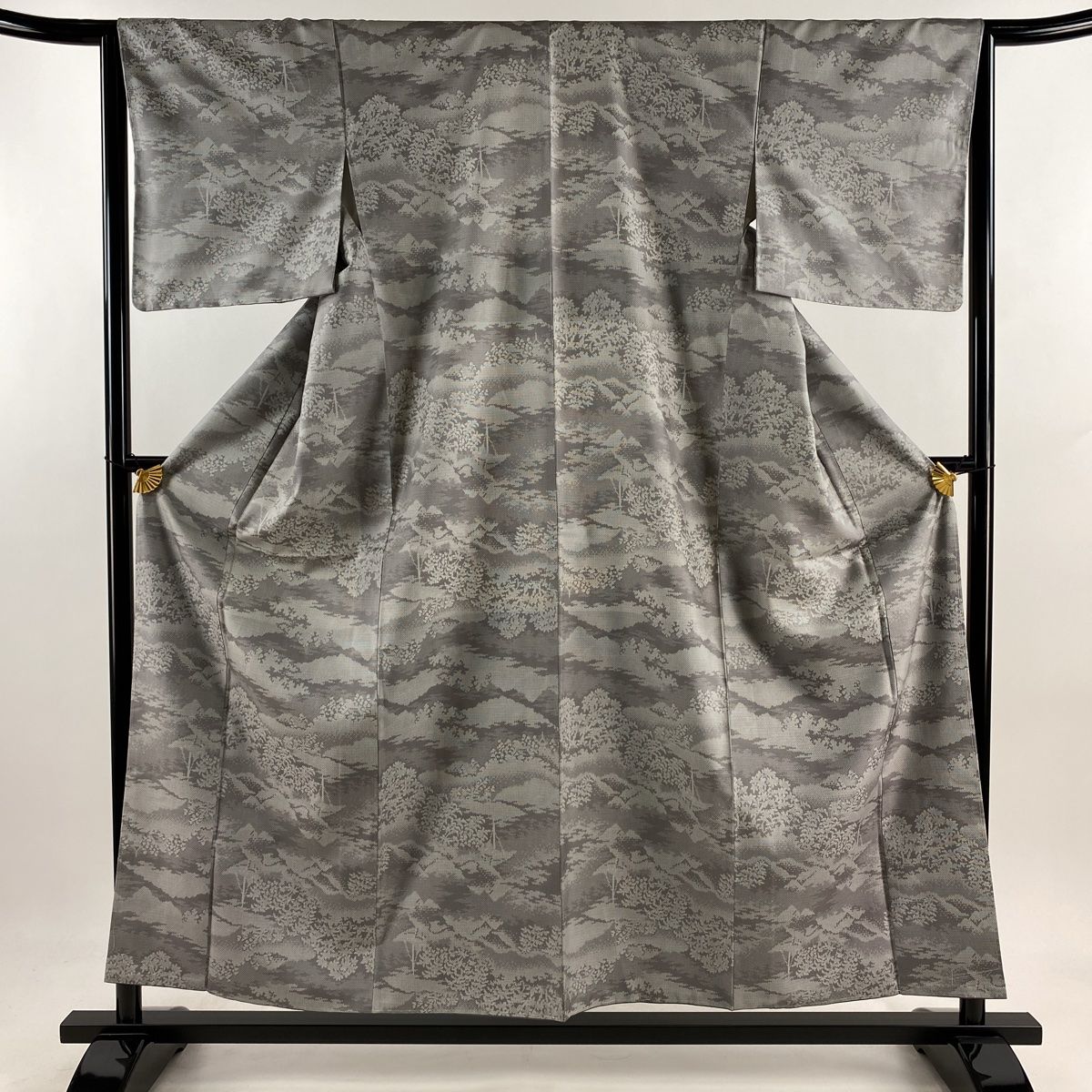 紬 身丈156cm 裄丈65cm M 袷 樹木 霞 灰色 正絹 秀品