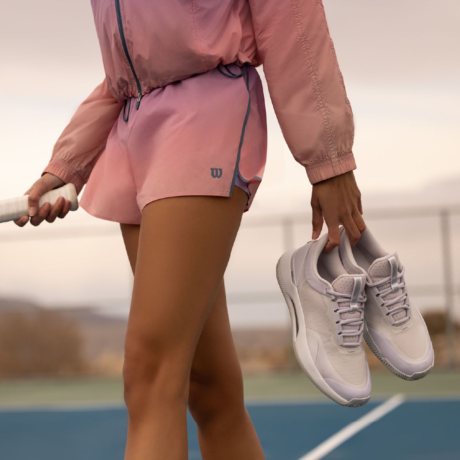 シューズ(女性用)高評価！ウイルソン Wilson テニス INTRIGUE PRO OZ WH/SAFETY 6 WRS335860U - 革靴 調整可能