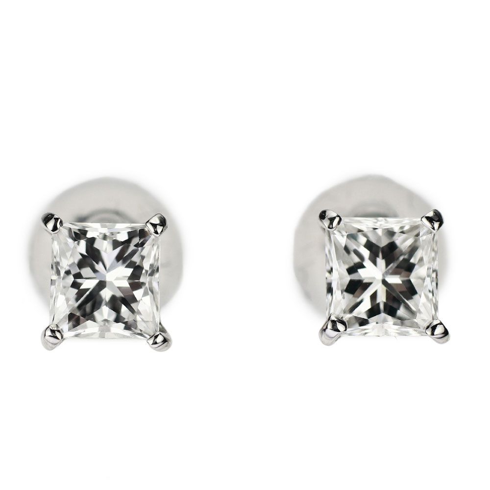 新品 Pt900 プリンセスカットダイヤモンド ピアス 0.677ct G VS1  