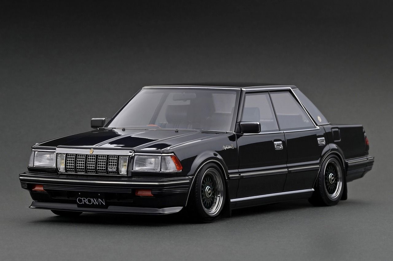 IG3827 Toyota Crown 2.8 Royal Saloon G 120 Black
