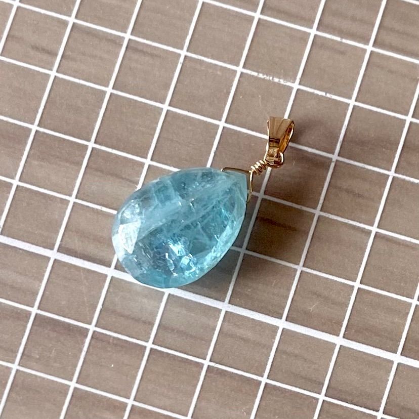 PT 0.8ct アクアマリンペンダント ネックレス ペアシェイプ プラチナ 45cm フリーアジャスター ３月誕生石