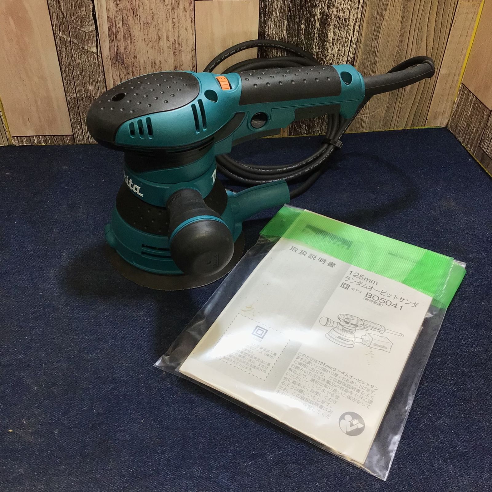 〇マキタ(makita) オービットサンダ(ランダム) BO5041【八潮店】 - メルカリ