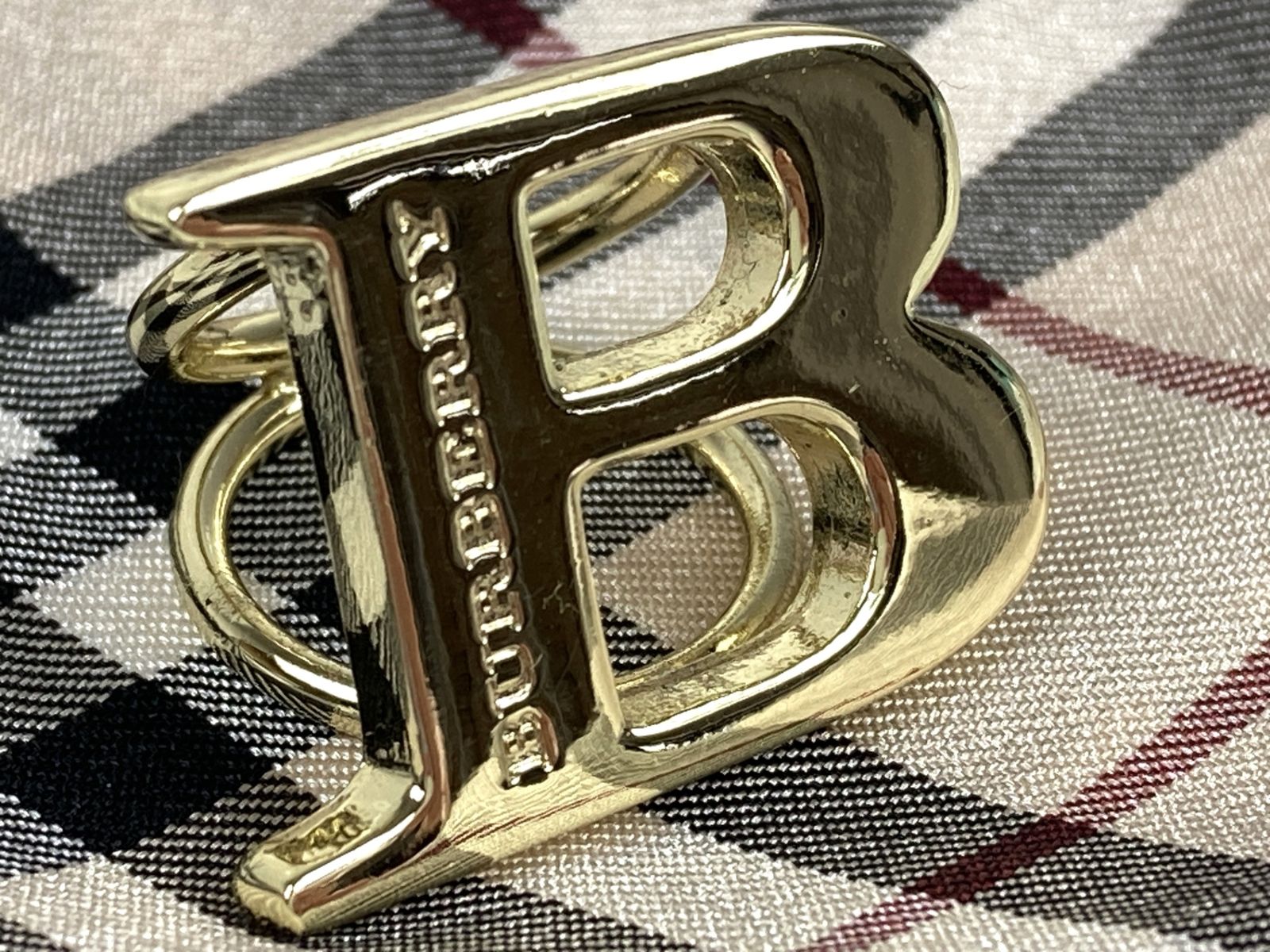 BURBERRY バーバリー スカーフリング ゴールド 金属素材 楽天市場】バーバリー BURBERRY スカーフリング ゴールド 金属