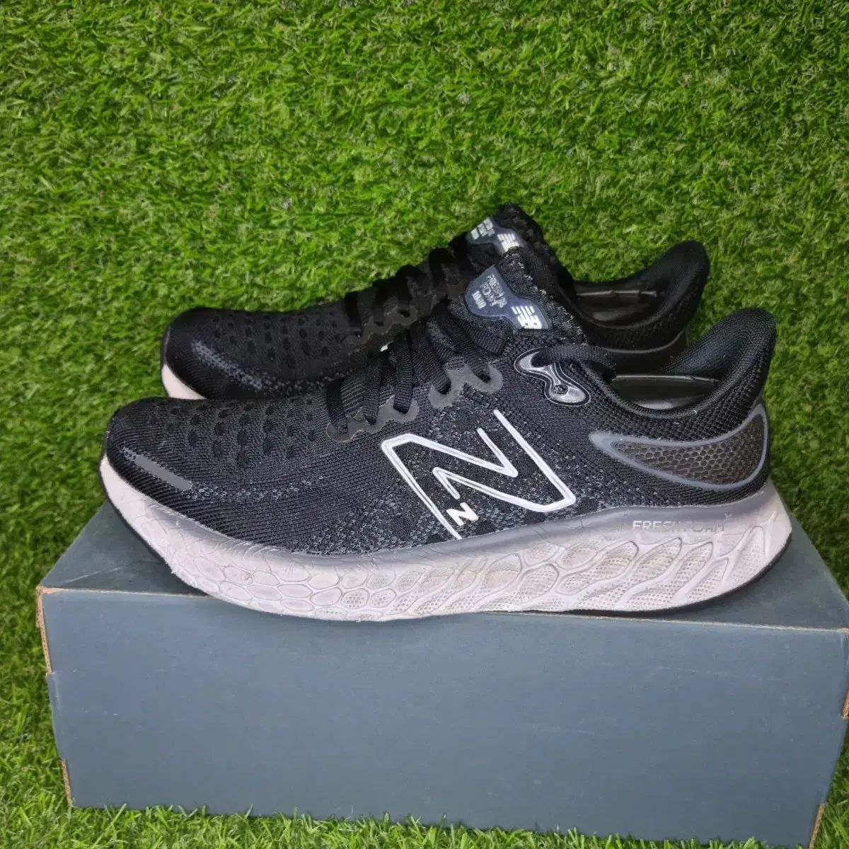 New Balance ニューバランス Fresh Foam 黒 スニーカー 280