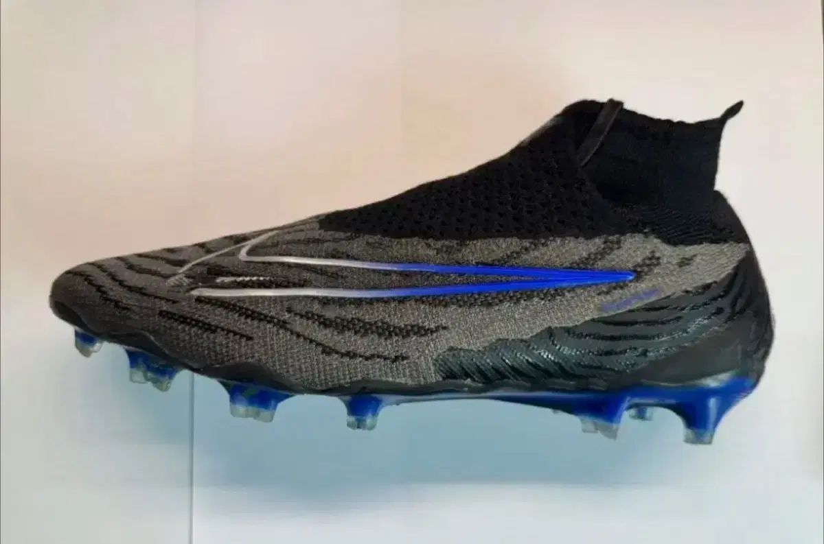 NIKE ナイキ ファントム エリート GX TF