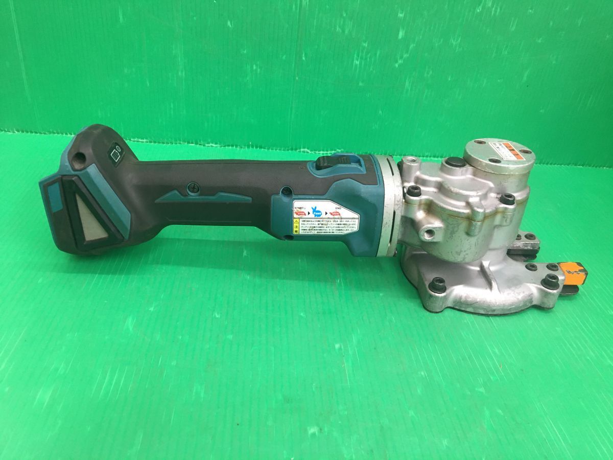 マキタ makita 18V 充電式 チップソーカッタ SC251D 本体のみ 110㎜チップソー付き 品