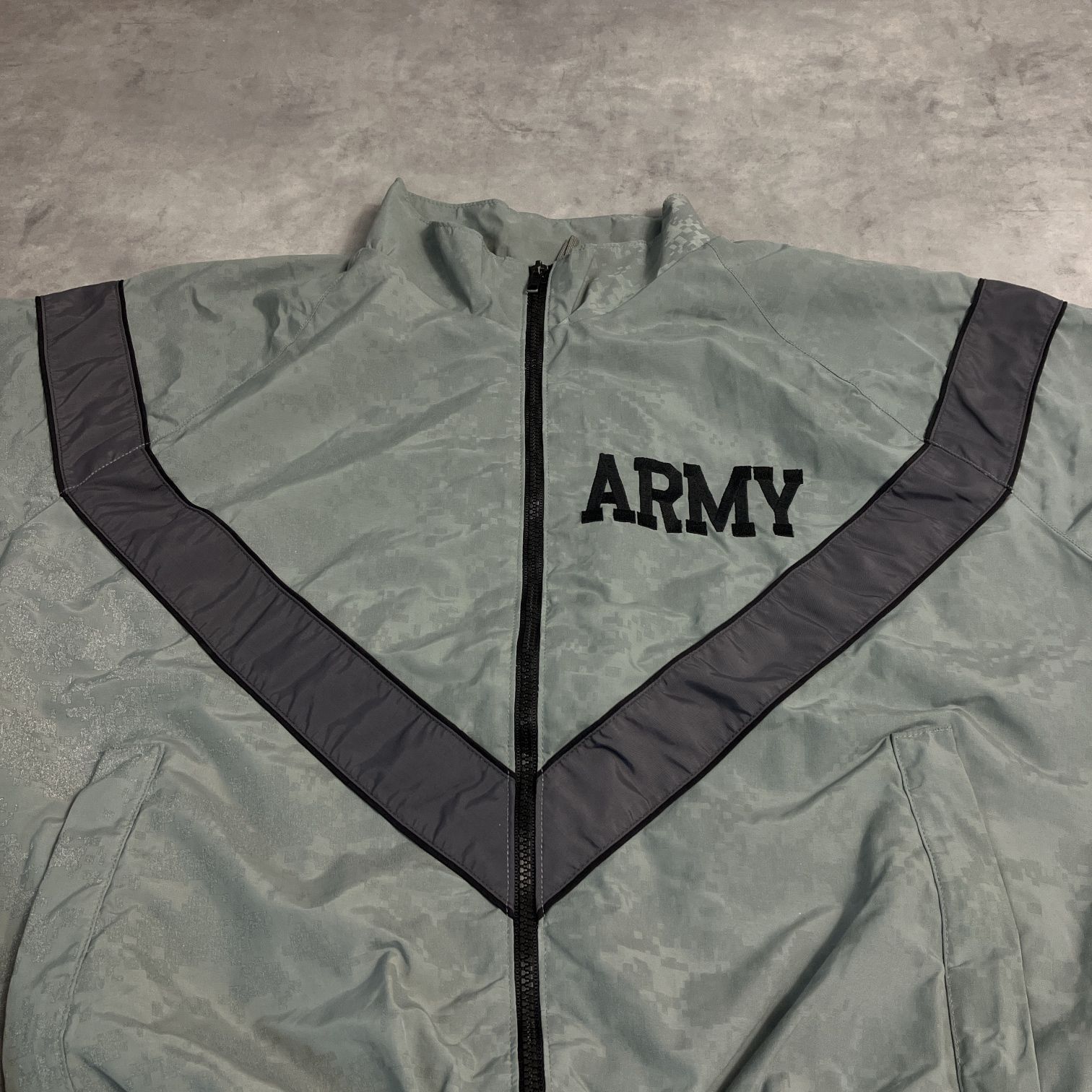 U.S. ARMY IPFU デジタルカモトレーニング ジャケット - メルカリ