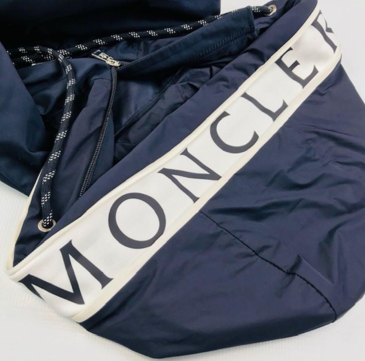 希少☆良品☆MONCLER・モンクレール VESSILL メンズ ブランドアイコン