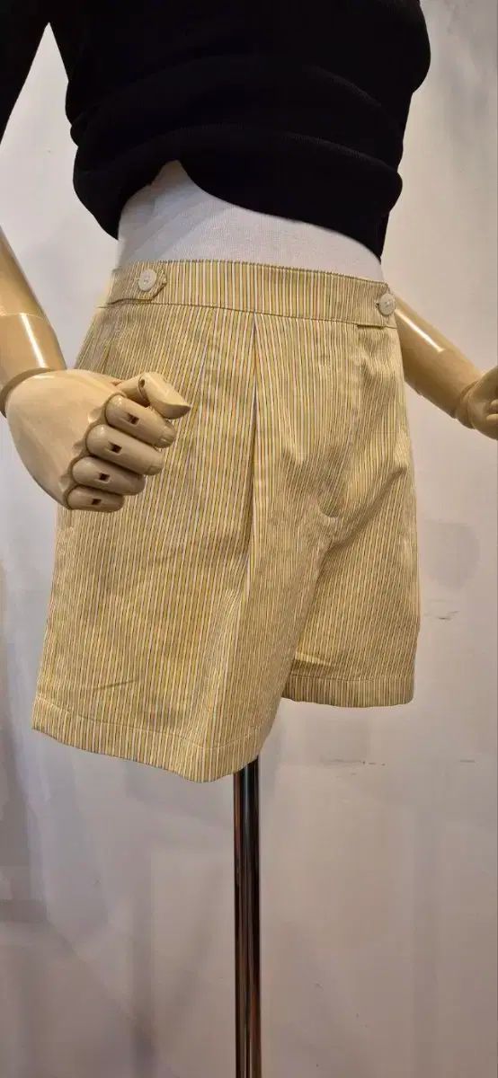 heaven by marc jacobs ショートパンツ ボトムス | マーク