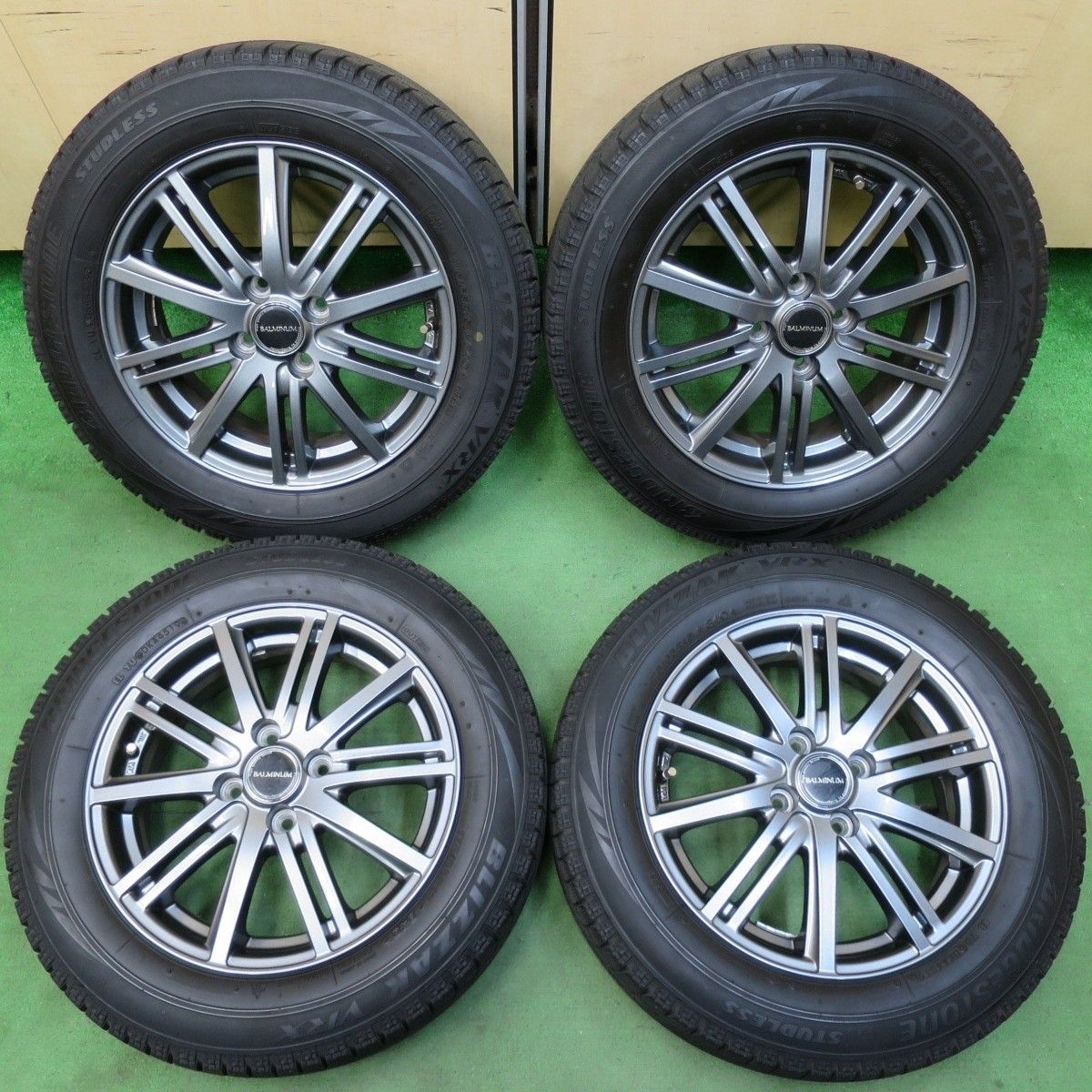 キレイ☆スタッドレス 175/65R15 ブリヂストン ブリザック VRX 