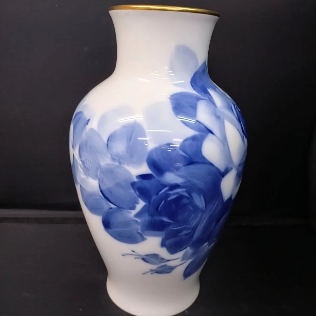 大倉陶園　薔薇の花瓶 大倉陶園花瓶28cmタイプ金彩薔薇柄 | 和食器リサイクル通販専門