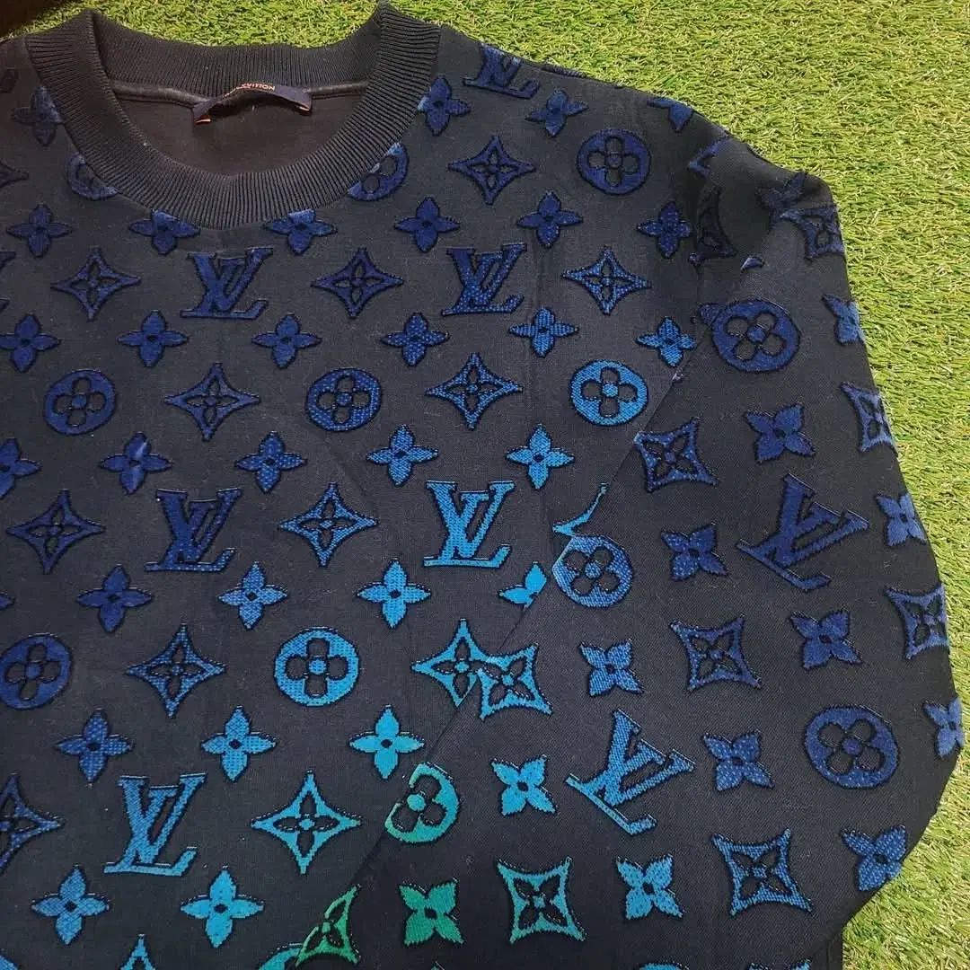 【国内発送】Louis Vuitton モノグラム グラデーション パーカー Louis Vuitton(ルイヴィトン) モノグラム グラデーション