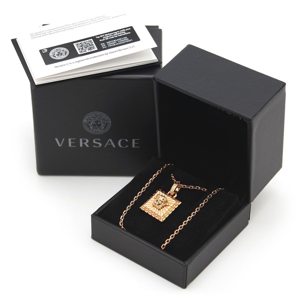 中古 美品 】ヴェルサーチェ VERSACE ネックレス ペンダント 