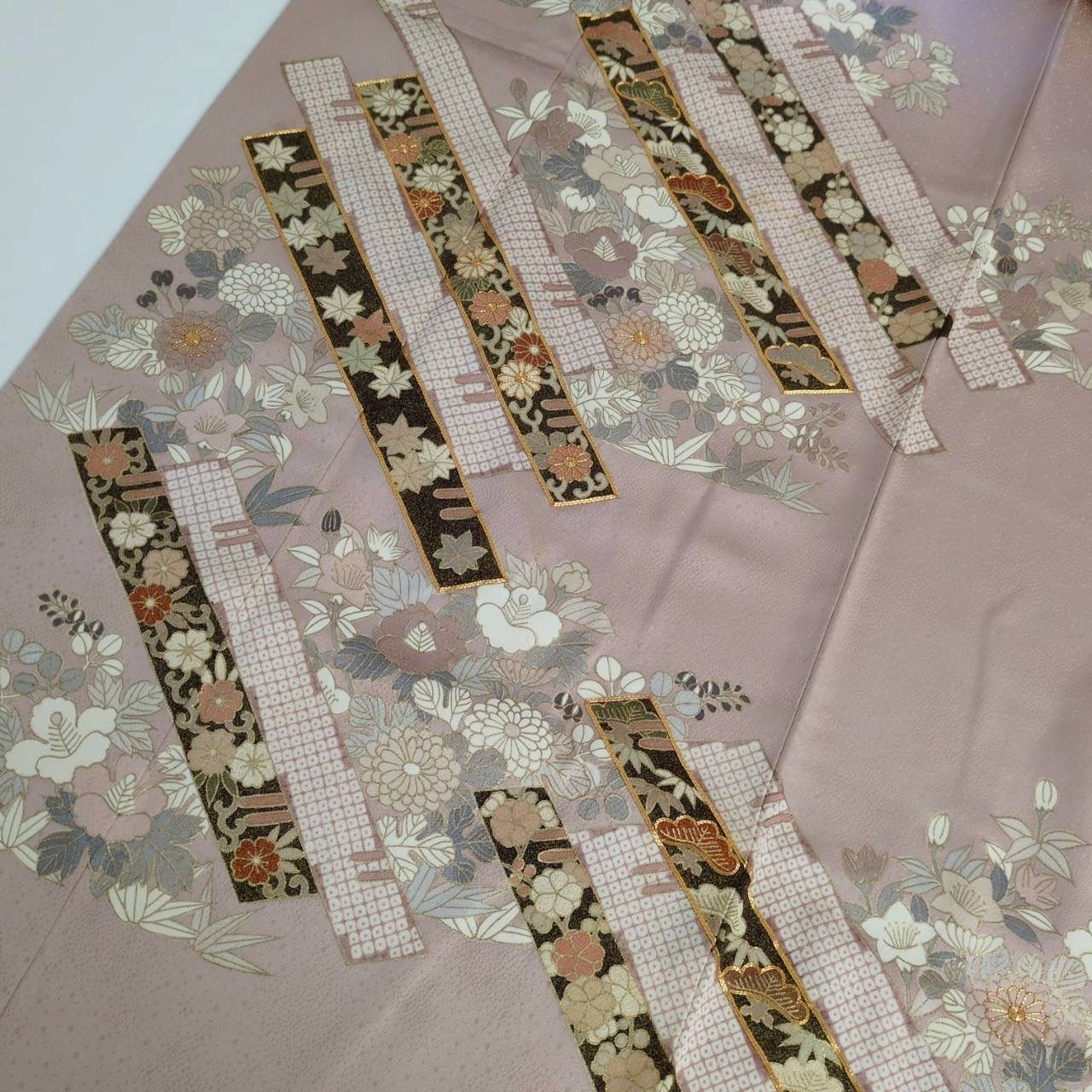 作家もの　訪問着　辻ヶ花　絞り　金彩　葵　楓　藤　紋無し　着物　092a d 作家もの 訪問着 辻ヶ花 絞り 金彩 葵 楓 藤 紋無し 着物 092a