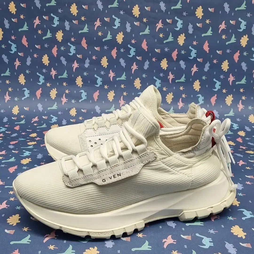 GIVENCHY(ジバンシィ) レディース スニーカー 240_ - メルカリ