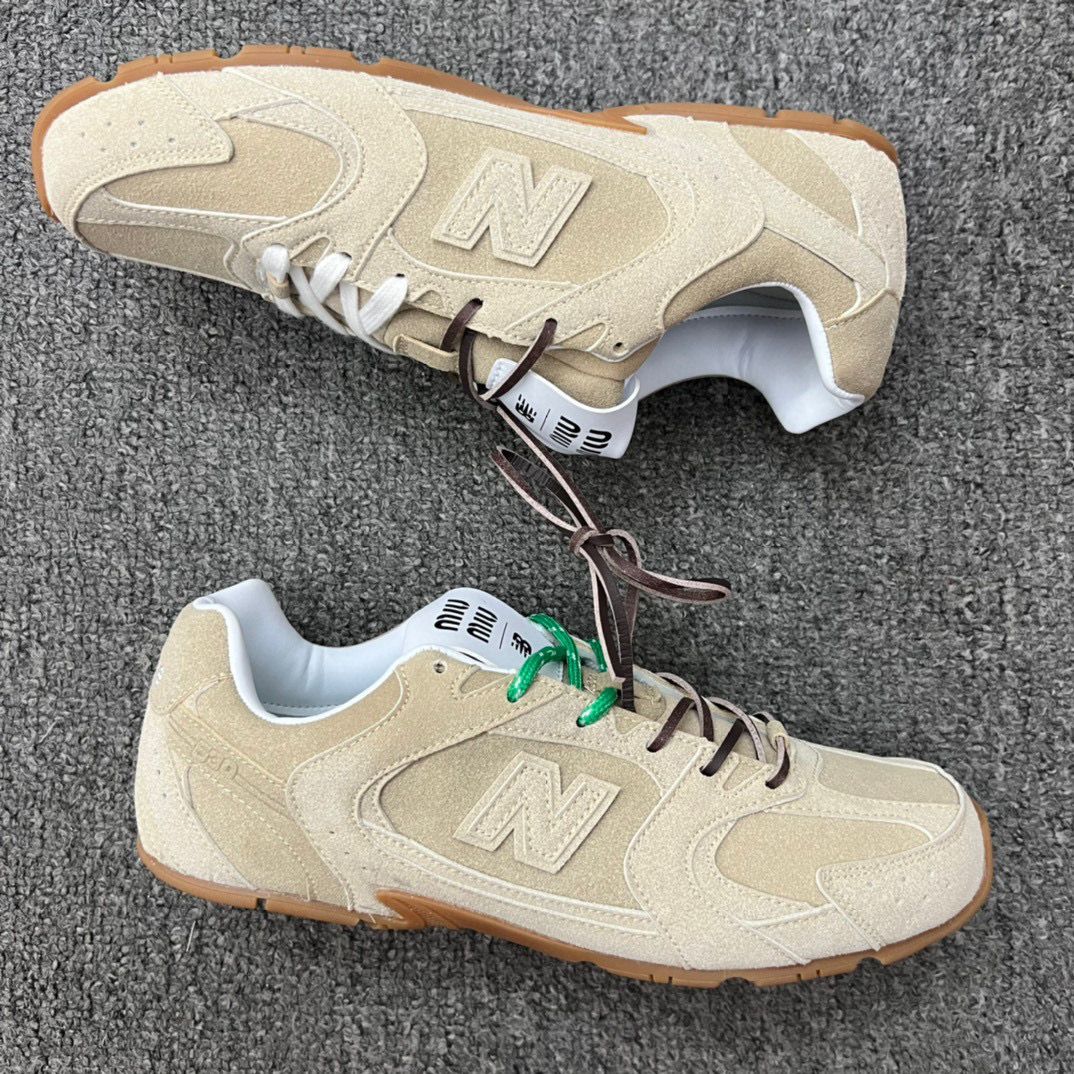 MiuMiu ミュウミュウx NewBalance スニーカー コラボ 新品未使用 - メルカリ