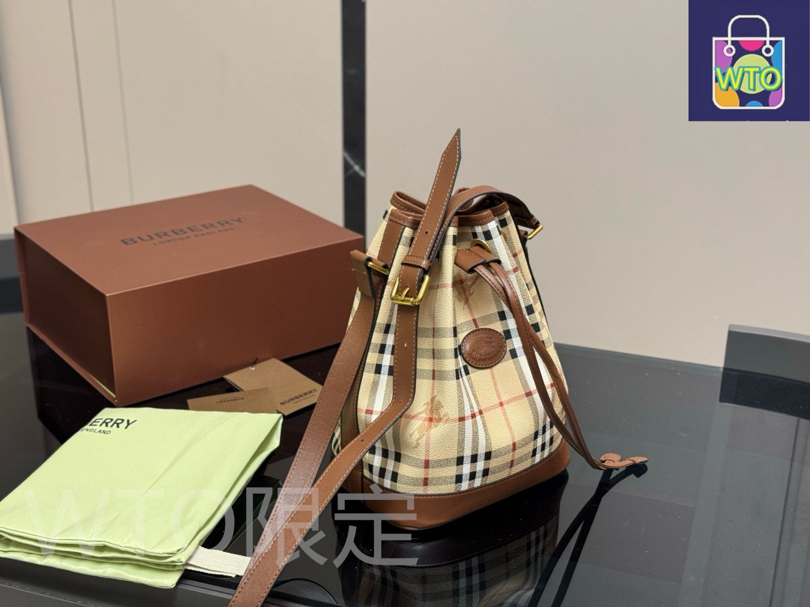 今日特価】Burberry バーバリー バケットバッグ マルチカラー